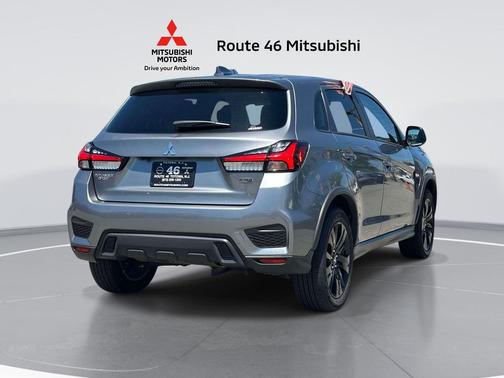 Mercury Gray Metallic 2025 Mitsubishi Outlander Sport 2.0 LE