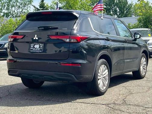 2023 Mitsubishi Outlander ES 2.5 S-AWC