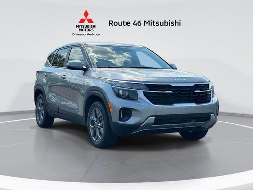 Steel Gray 2024 Kia Seltos LX