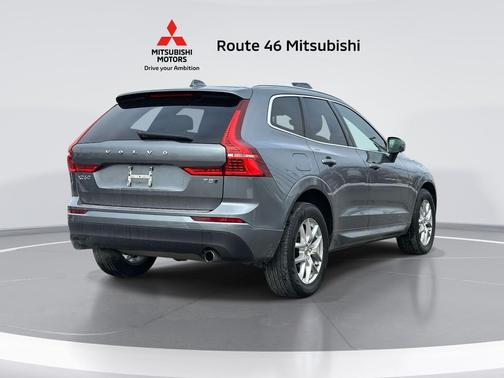 2021 Volvo XC60 T5 Momentum