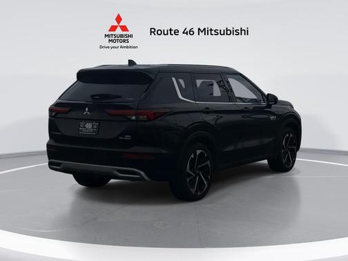 2023 Mitsubishi Outlander PHEV SEL