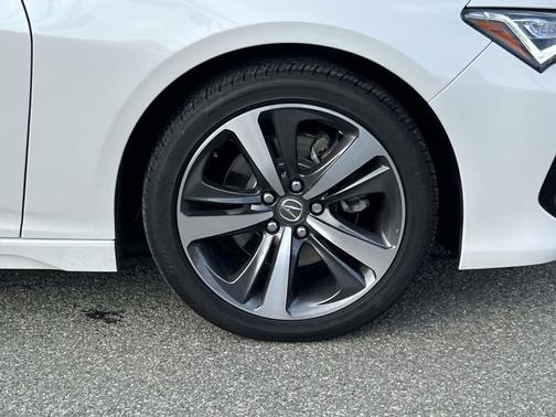 2025 Acura TLX Technology
