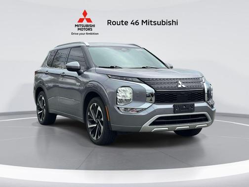 Mercury Gray Metallic/Black Roof 2023 Mitsubishi Outlander PHEV SEL