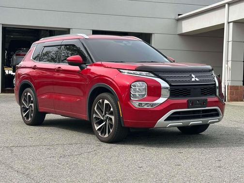 2023 Mitsubishi Outlander SEL
