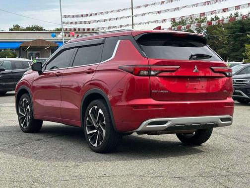 2023 Mitsubishi Outlander SEL