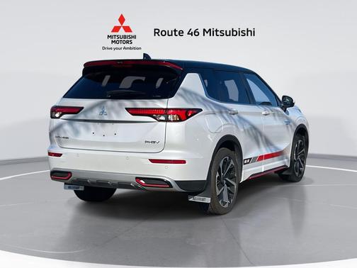 2024 Mitsubishi Outlander PHEV SE S-AWC