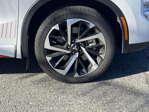 2024 Mitsubishi Outlander PHEV SE S-AWC