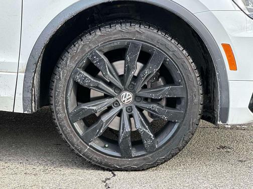 2021 Volkswagen Tiguan 2.0T SE R-Line Black 4MOTION