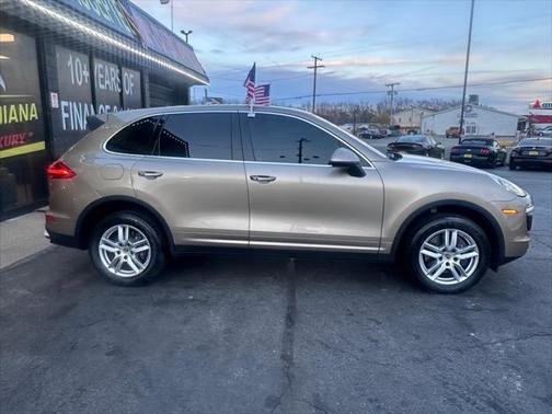 2016 Porsche Cayenne Base