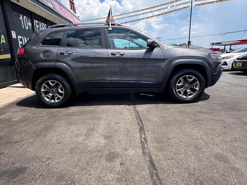 2019 Jeep Cherokee Trailhawk