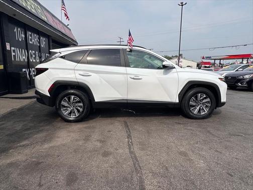 2022 Hyundai TUCSON BLUE