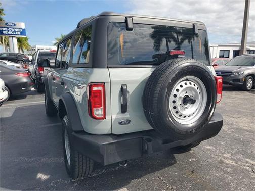 2022 Ford Bronco Base