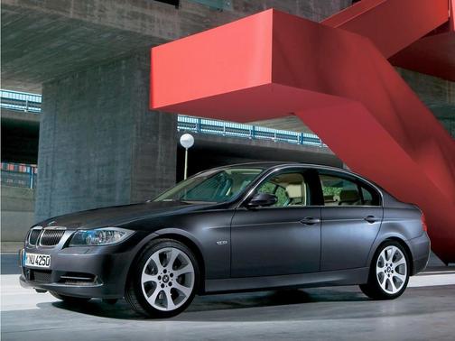 2006 BMW 330 330i