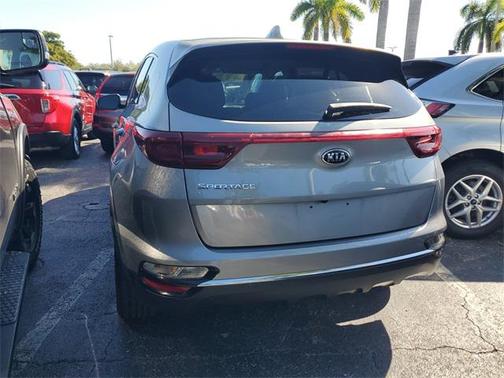 2022 Kia Sportage LX