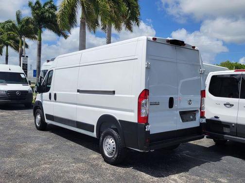 Bright White Clearcoat 2024 RAM ProMaster 2500 Tradesman