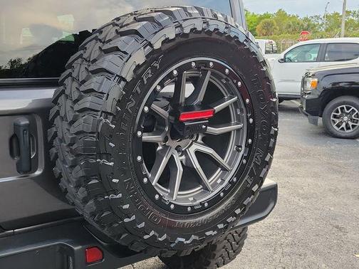 Granite Crystal Metallic Clearcoat 2021 Jeep Wrangler Unlimited Rubicon