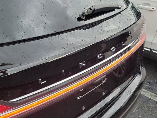 INFINITE BLACK MET CC 2023 Lincoln Nautilus Standard