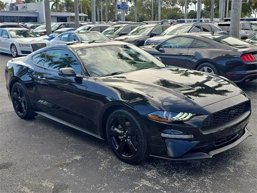 2022 Ford Mustang EcoBoost