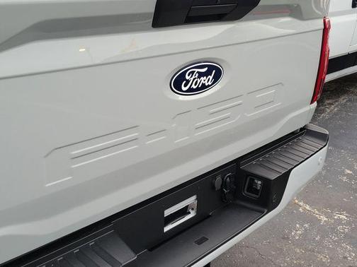 AVALANCHE 2024 Ford F-150 STX
