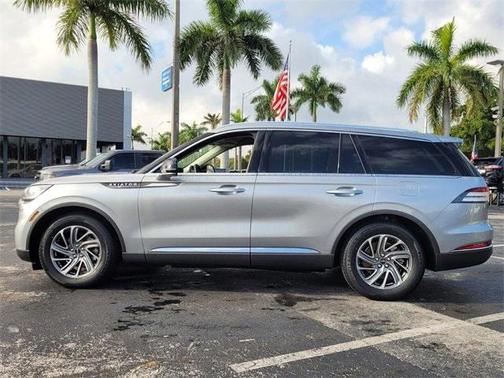 2020 Lincoln Aviator Standard