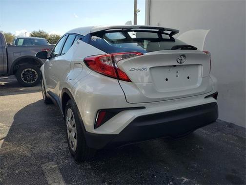 2020 Toyota C-HR LE