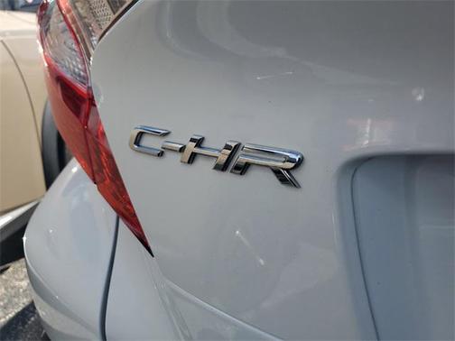 2020 Toyota C-HR LE