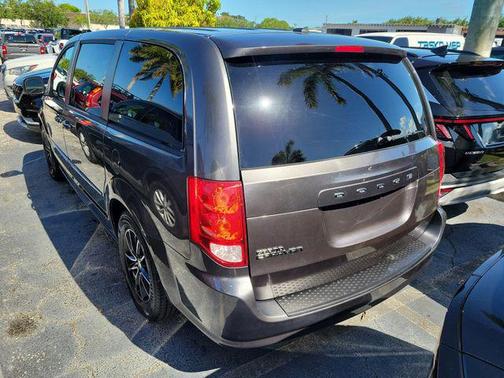 Granite Crystal Metallic Clearcoat 2015 Dodge Grand Caravan AVP/SE