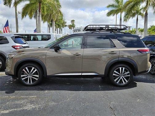 2023 Nissan Pathfinder Platinum 4WD