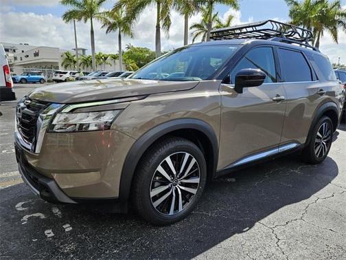 2023 Nissan Pathfinder Platinum 4WD