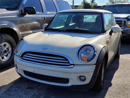 Photo 3 of 4 of 2007 MINI Cooper