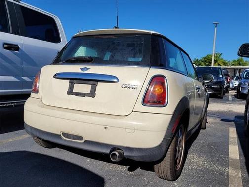 Photo 4 of 4 of 2007 MINI Cooper