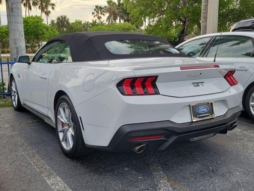 OXFORD WHITE 2024 Ford Mustang GT Premium
