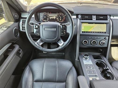 2020 Land Rover Discovery Landmark Edition