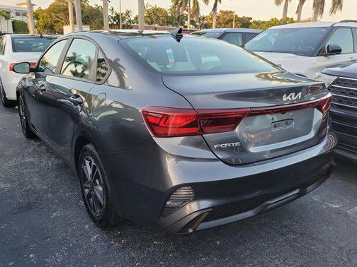 Gravity Gray 2023 Kia Forte LXS