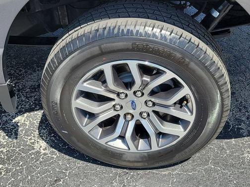 CARBONIZED GRAY METALLIC 2021 Ford F-150 Lariat