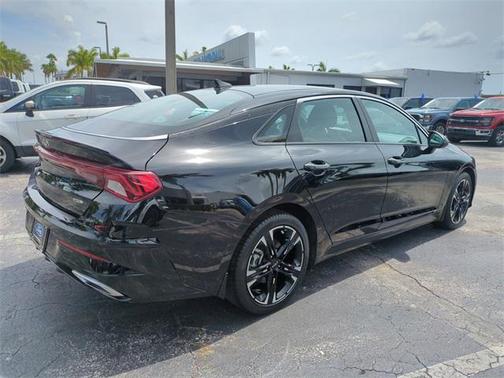 2023 Kia K5 GT-Line