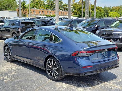 Still Night Pearl 2024 Honda Accord Hybrid Touring