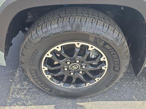 2025 Toyota Tundra SR5