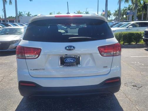 2017 Kia Sorento LX