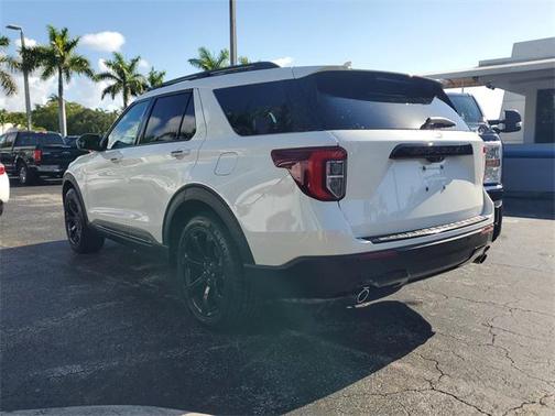 2023 Ford Explorer ST-Line