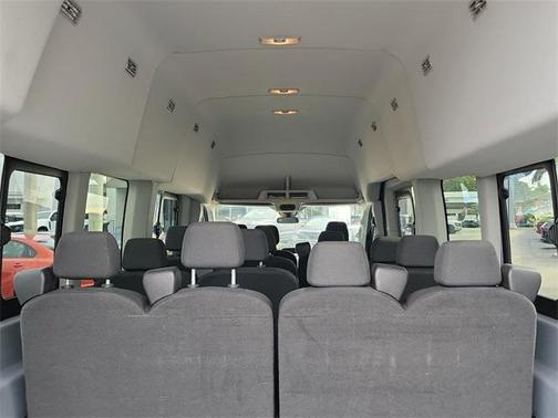 2017 Ford Transit-350 XLT