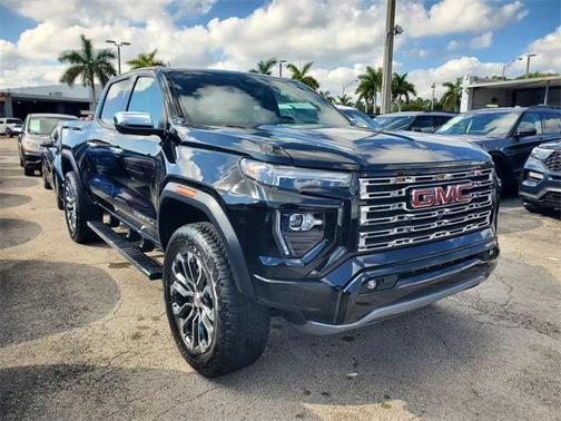 2023 GMC Canyon Denali
