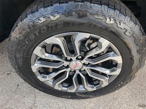 2023 GMC Canyon Denali