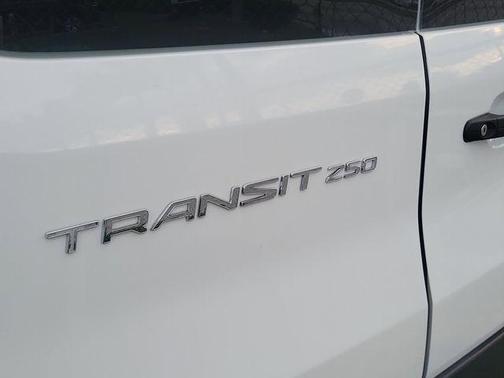 OXFORD WHITE 2025 Ford Transit-250 Base