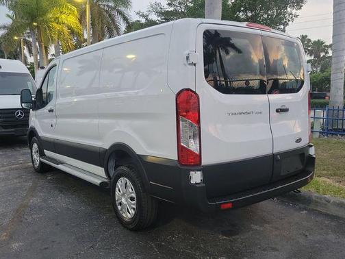 OXFORD WHITE 2025 Ford Transit-250 Base