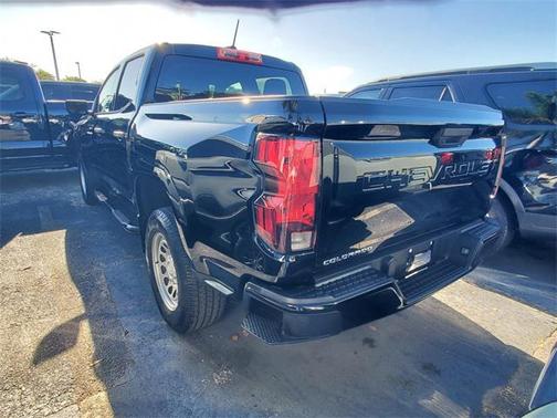 2024 Chevrolet Colorado WT