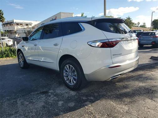 2023 Buick Enclave Essence FWD