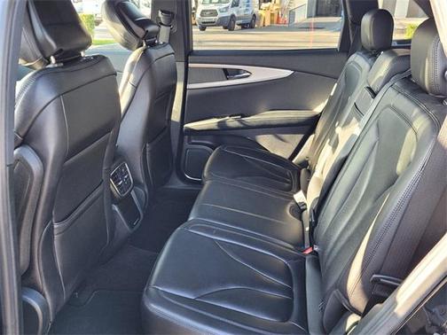 2020 Lincoln Nautilus Standard