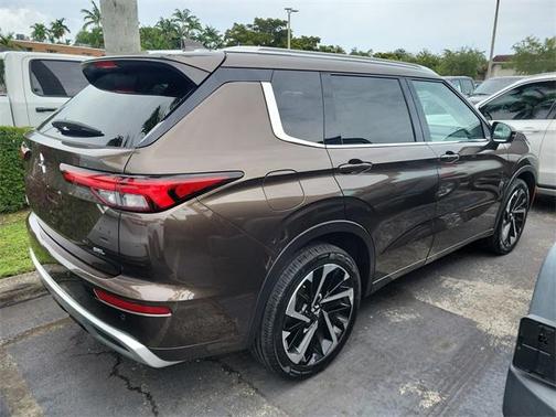 2022 Mitsubishi Outlander SEL 2.5 2WD