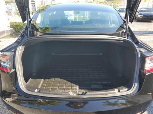 2019 Tesla Model 3 Mid Range